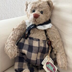 GANZ Cottage Collectibles Yes-No Bear named “Dexter”.